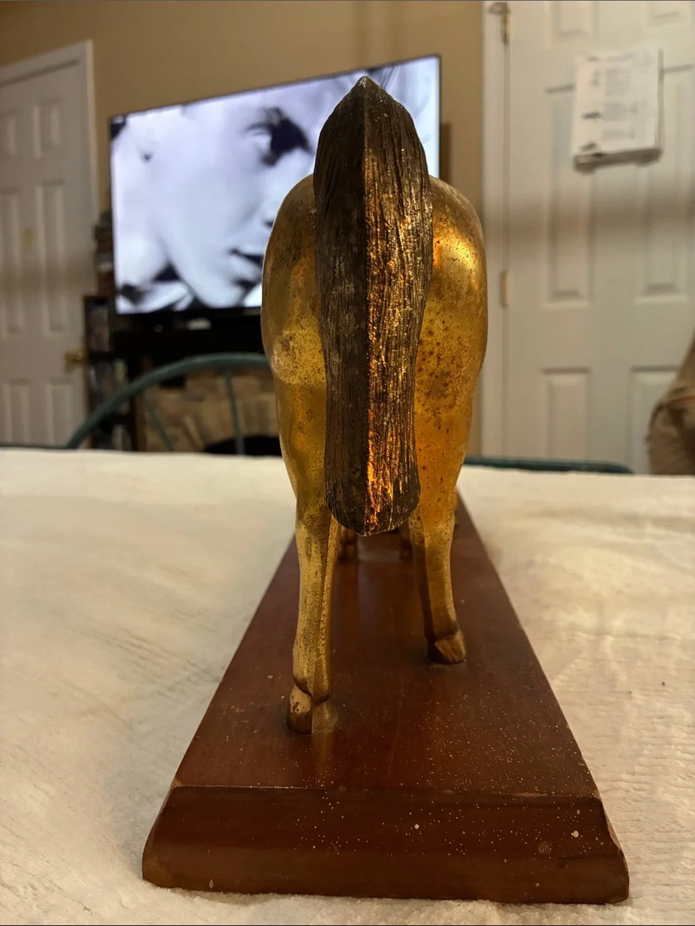 Vintage mid-20th-century electric mantel clock
